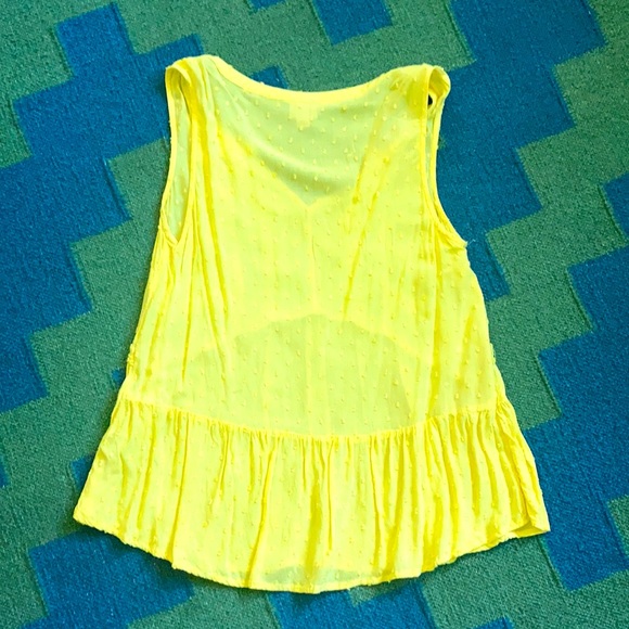 Yellow Merona flowy sleeveless blouse - Picture 3 of 3